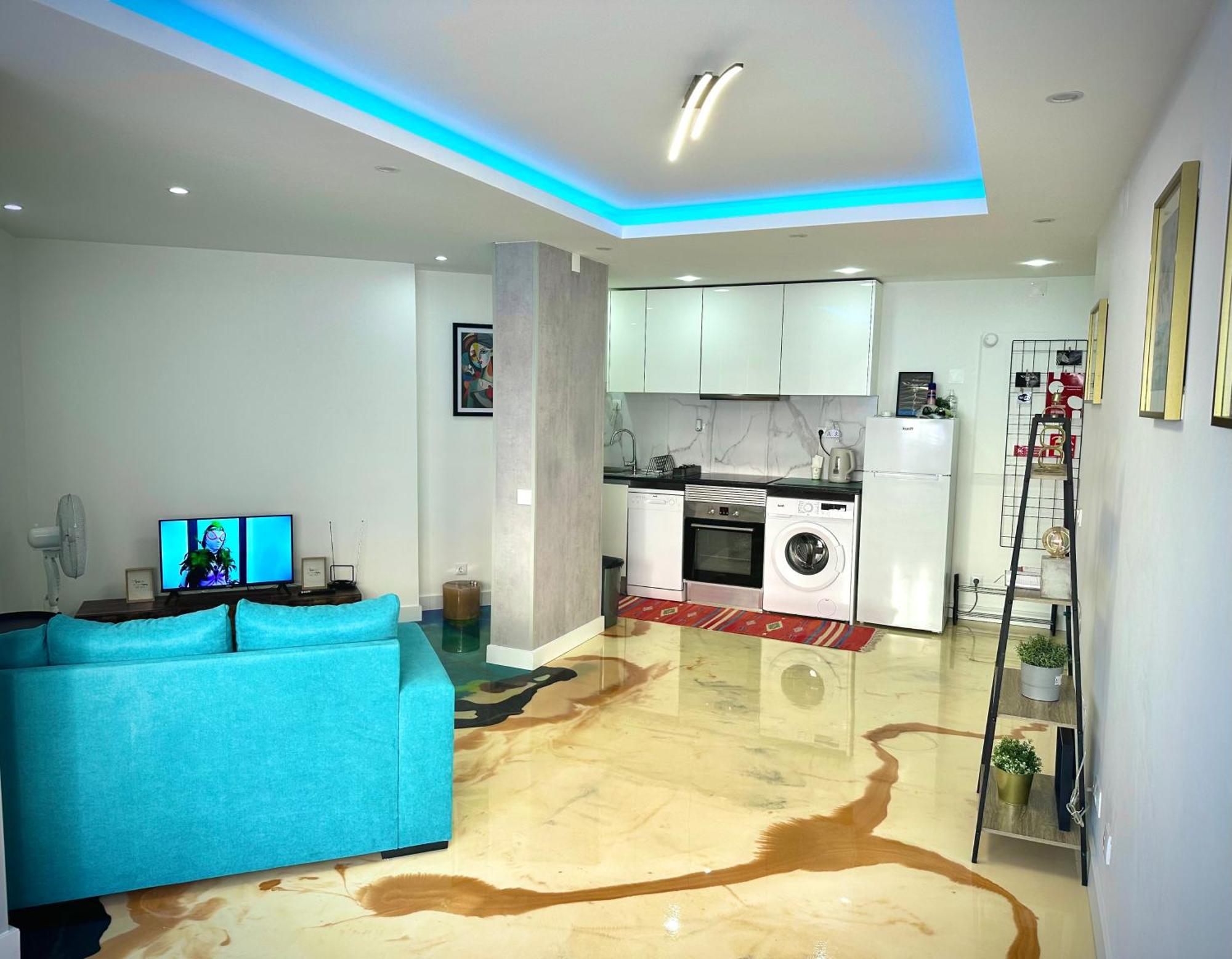 Sea View Apartment & 4 Minutes Walk To The Beach Paço de Arcos Екстериор снимка